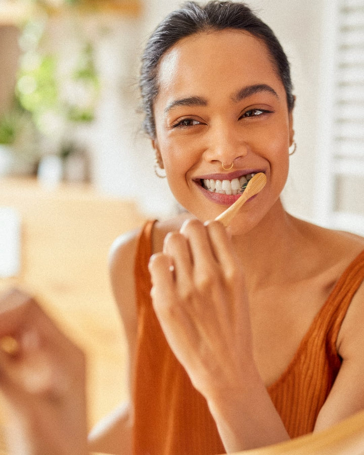 知っておきたい！女性ホルモンと歯の健康。口臭にも影響する歯周病のリスク